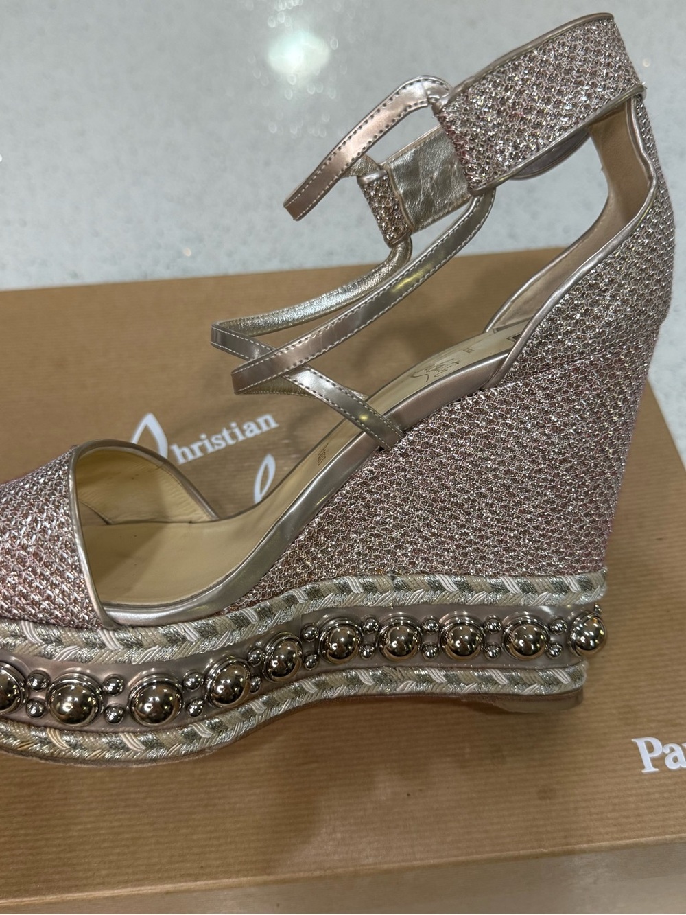 Christian Louboutin Champagne Chocazeppa
120 Glitter Specchio - Size 40 / US 9 - Picture 5 of 13